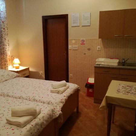 Apartment Vesna Veleniki Exterior photo