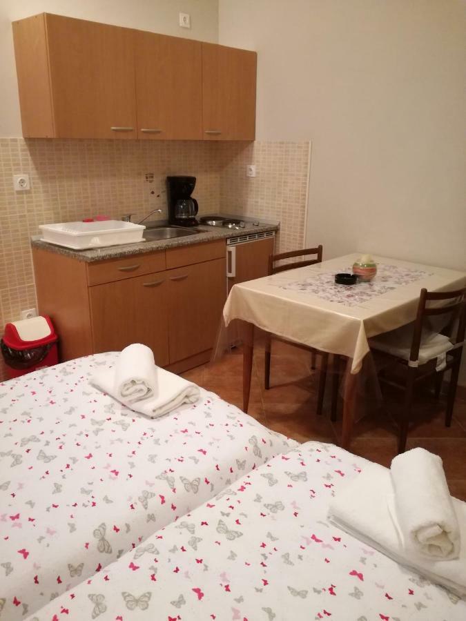 Apartment Vesna Veleniki Exterior photo